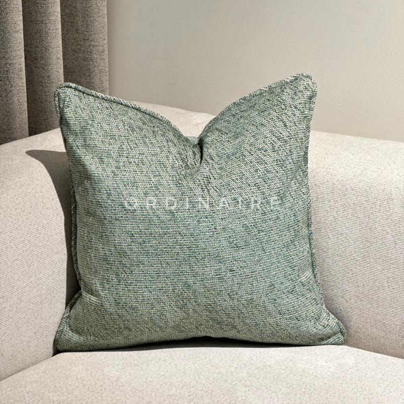 PREMIUM PILLOW