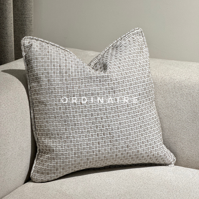 PREMIUM PILLOW