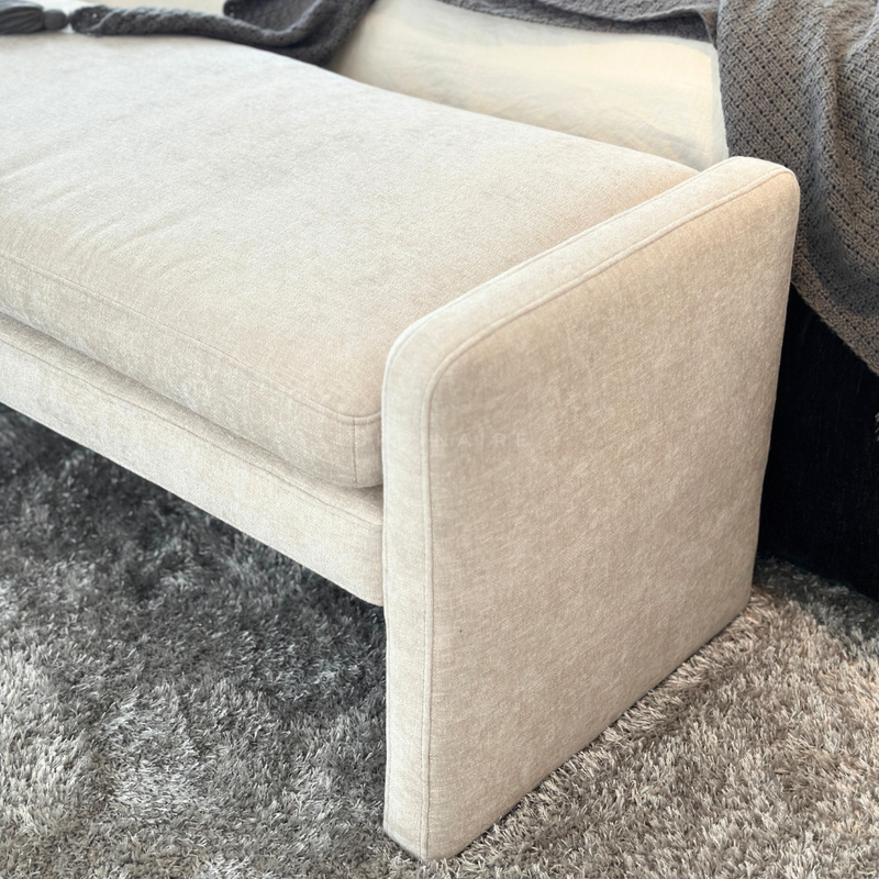 ELORA DAYBED