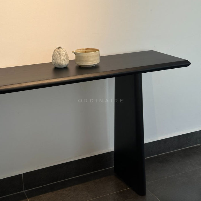 AKARI CONSOLE TABLE