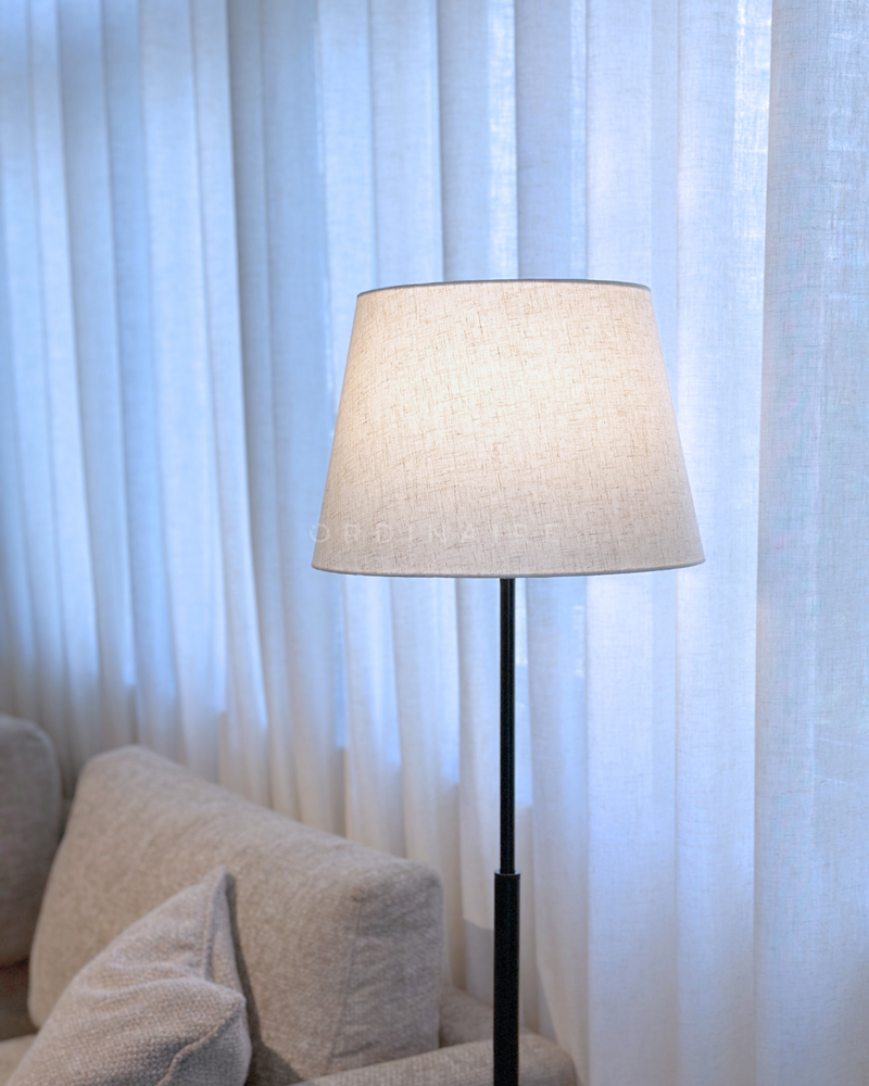 CLAUDIA FLOOR LAMP