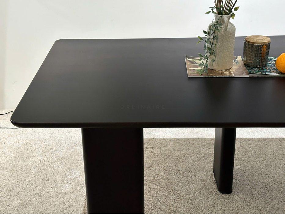 ELAINE DINING TABLE - SAMPLE SALE