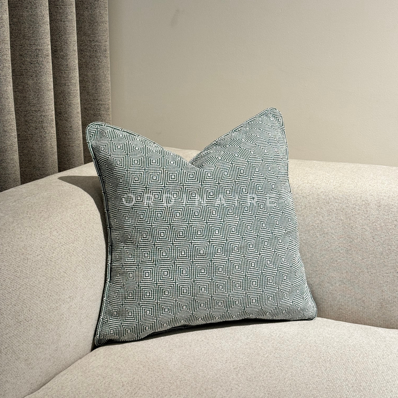 PREMIUM PILLOW - 30055-4