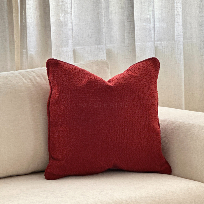 ខ្នើយដ៏ប្រណិត - ១៨៤៣-១