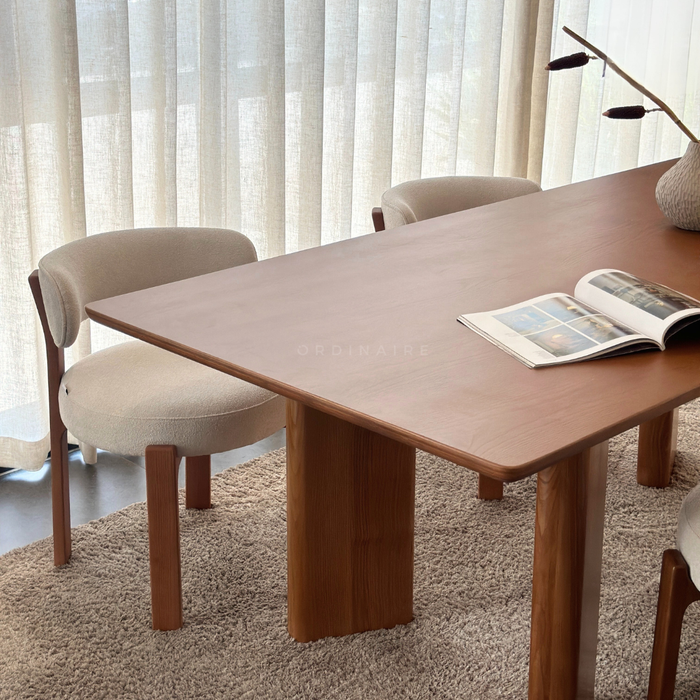 JIRO DINING TABLE