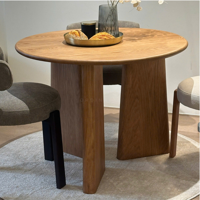 SORA DINING TABLE - SAMPLE SALE