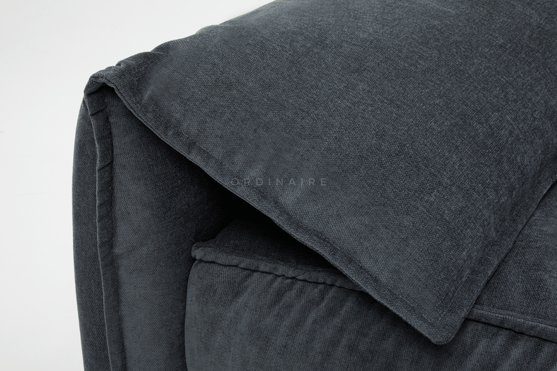 NERISSA SOFA