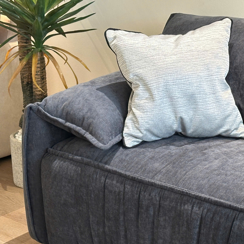 NERISSA SOFA - SAMPLE