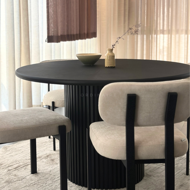 URBAN CONTRAST - DINING ROOM SET