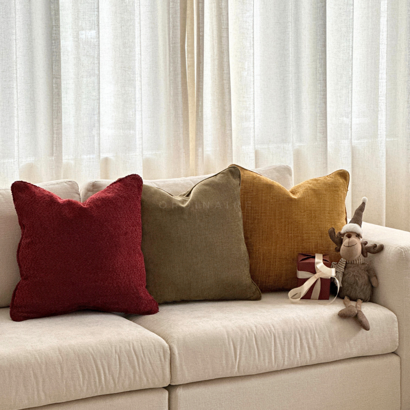 GLOW LIGHT  - HOLIDAY PILLOW SET