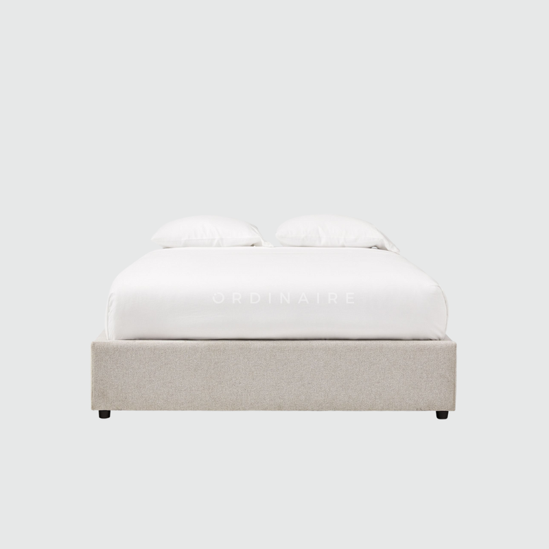 NO HEADBOARD BED