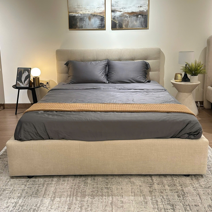 RANDI BED - SAMPLE SALE