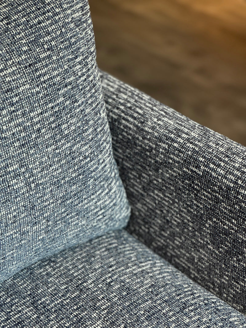 MILD ARMCHAIR